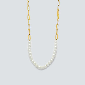 Pearls and Gold Chain Necklace